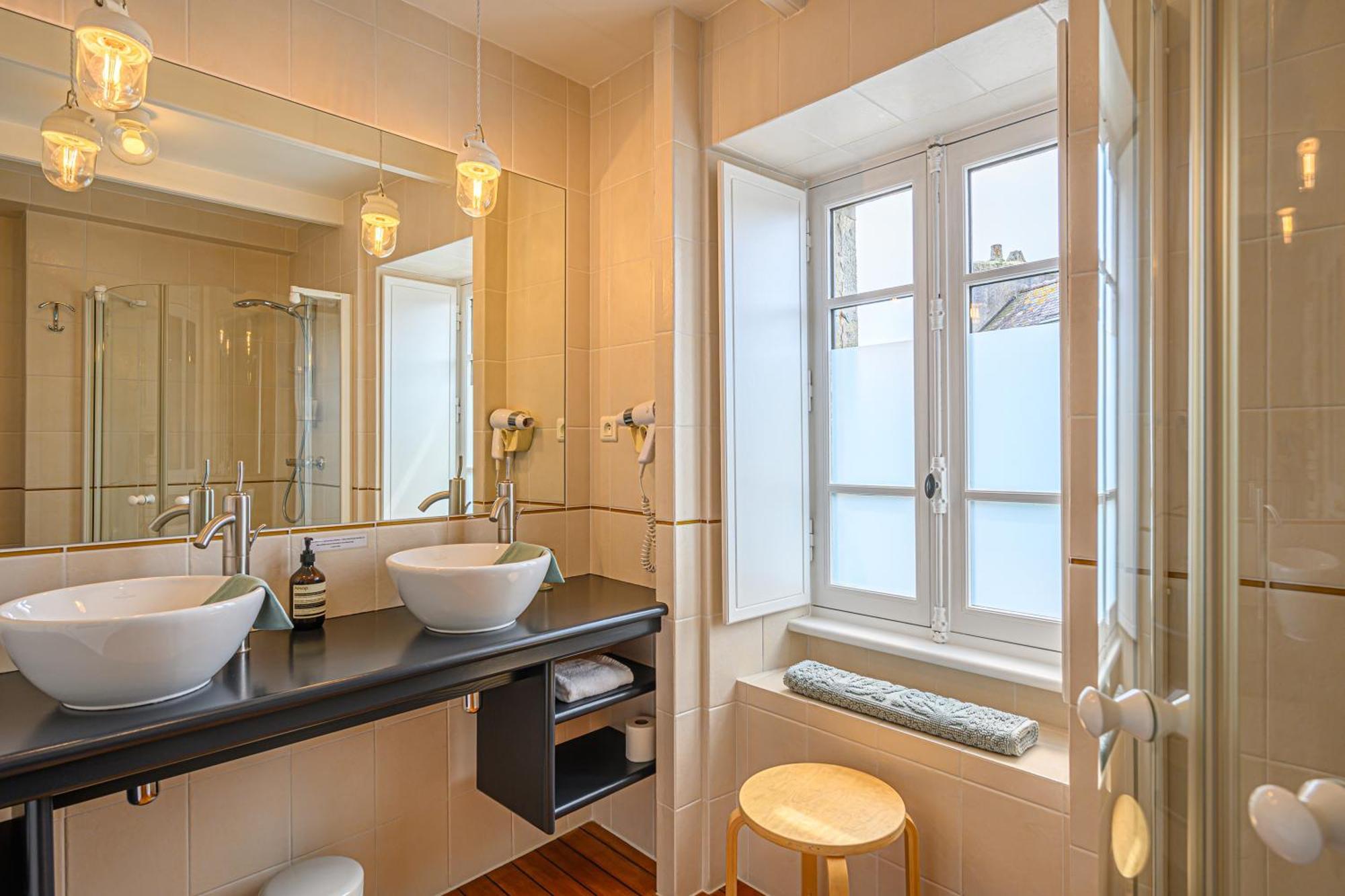 Le 29 D'A Cote Bed and Breakfast Pont-Croix Eksteriør billede